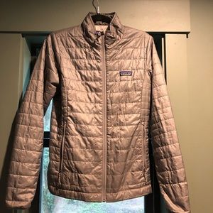 Patagonia Nano Puff Women’s Jacket in M - Silver
